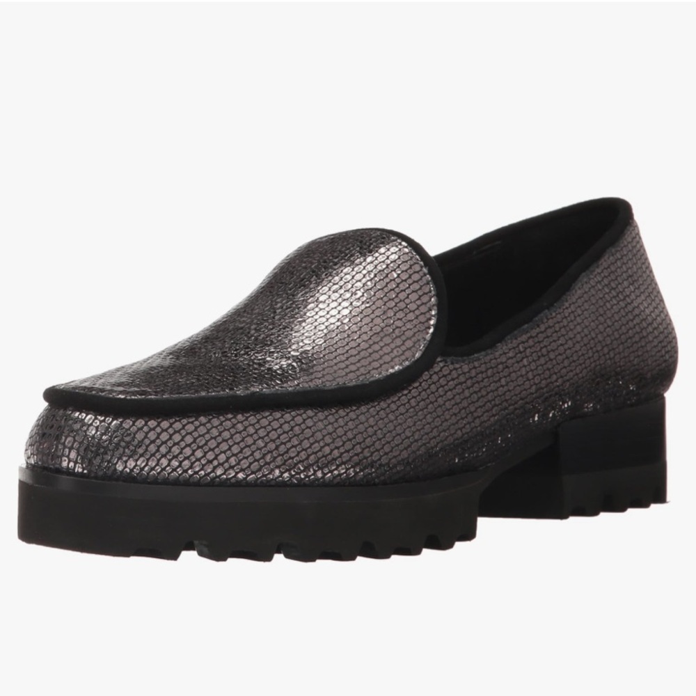 Donald J Pliner Elen Loafer carbon metallic fall casual classic $200
Platform